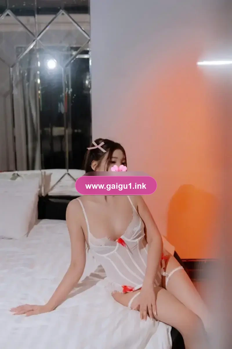 Phương Ly 170cm Ngọt Ngào Dáng Đẹp Cùng Kỹ Năng BJ Tuyệt Đỉnh -
