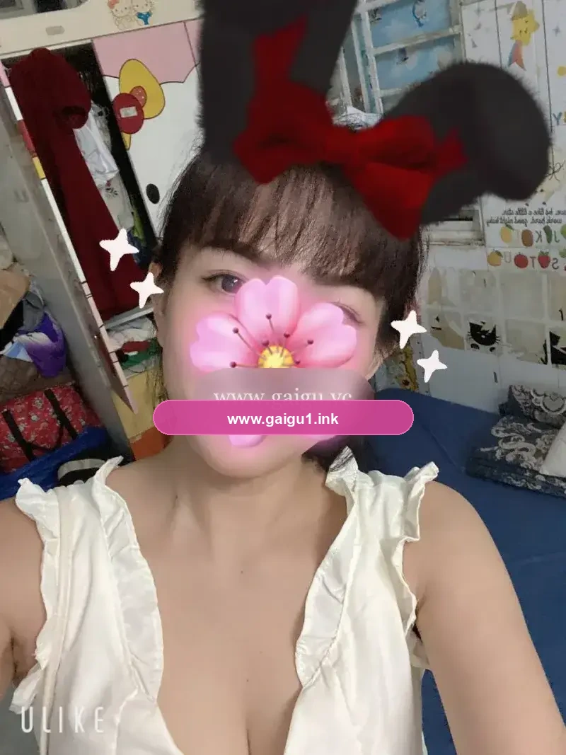Băng Di xinh đẹp sắc sảo Phục vụ chu đáo cosplay sexy : Hầu gái , nữ sinh ren lưới lọt khe..