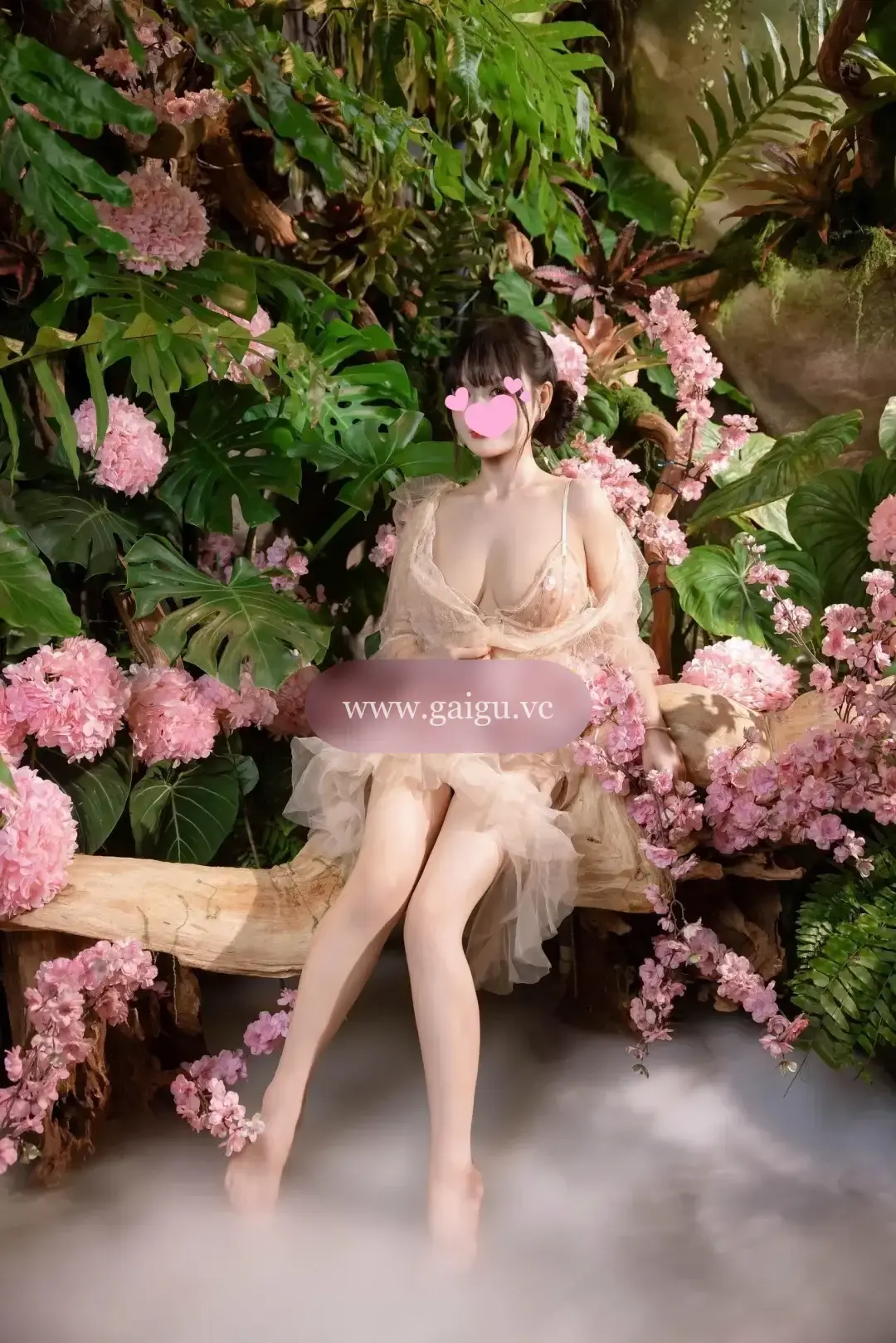 Trà My💋Gái Ngoan Xinh Vú Bự Phục Phụ Như Người Yêu Luôn