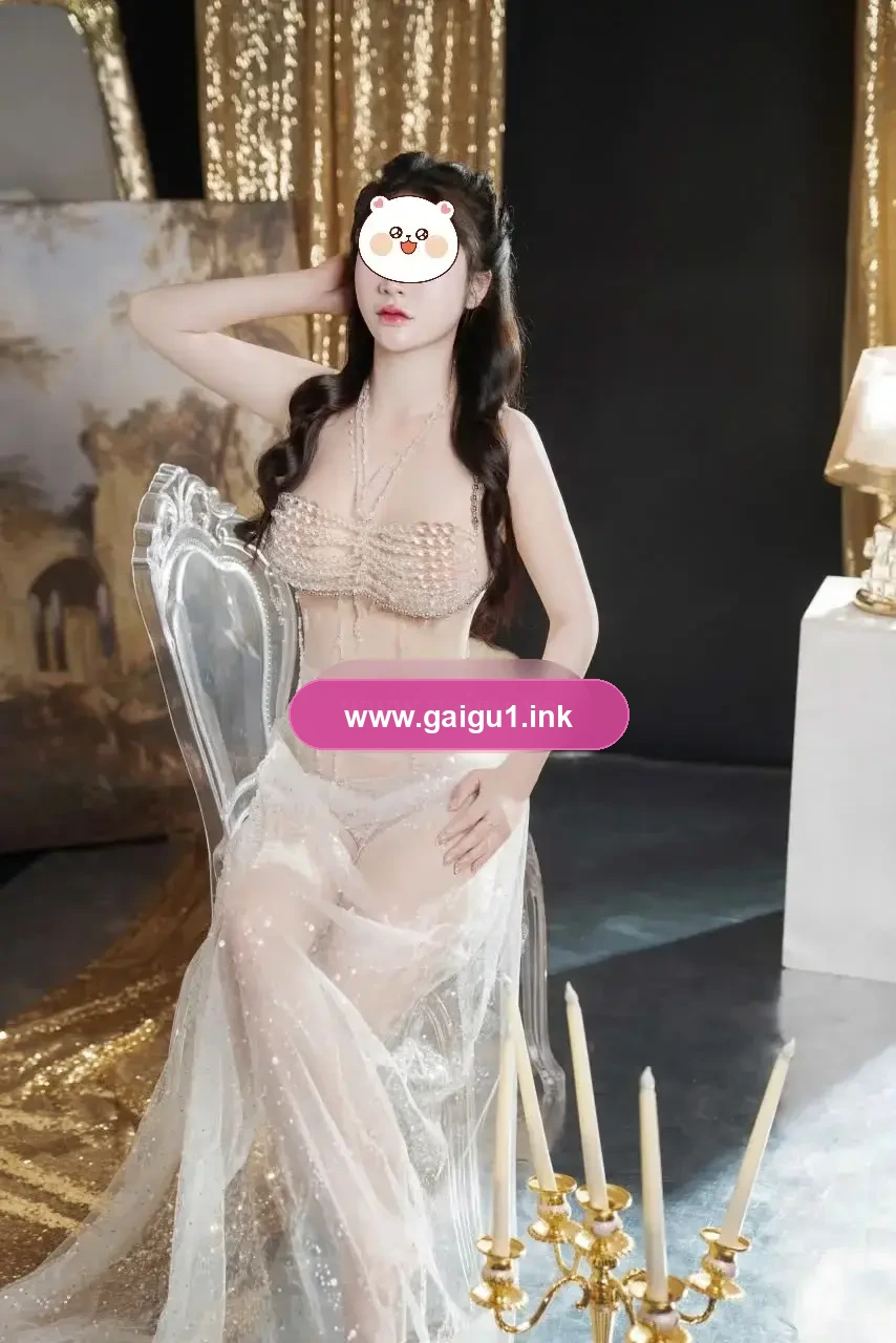 HOT CHÂU ANH BODY SẮC NET,MÔNG VÚ ĐẸP CHUẨN, XINH SANG HẾT NẤC