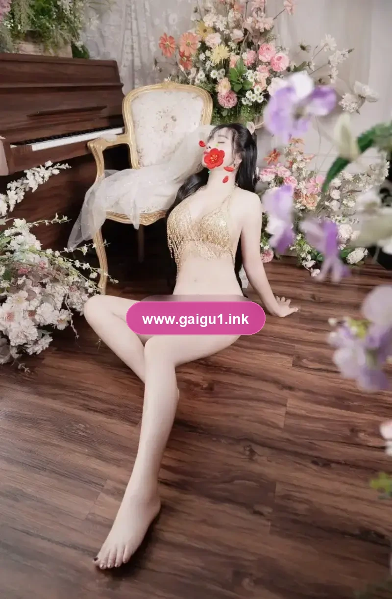 An Nhiên:VÚ BỰ, MẶT XINH, TUYỆT CHIÊU DÂM ĐÃNG
