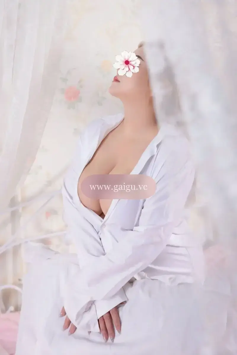 Thanh Huyền - Vú Bo Mông Căng, Siêu Phẩm Chiều Tới Bến