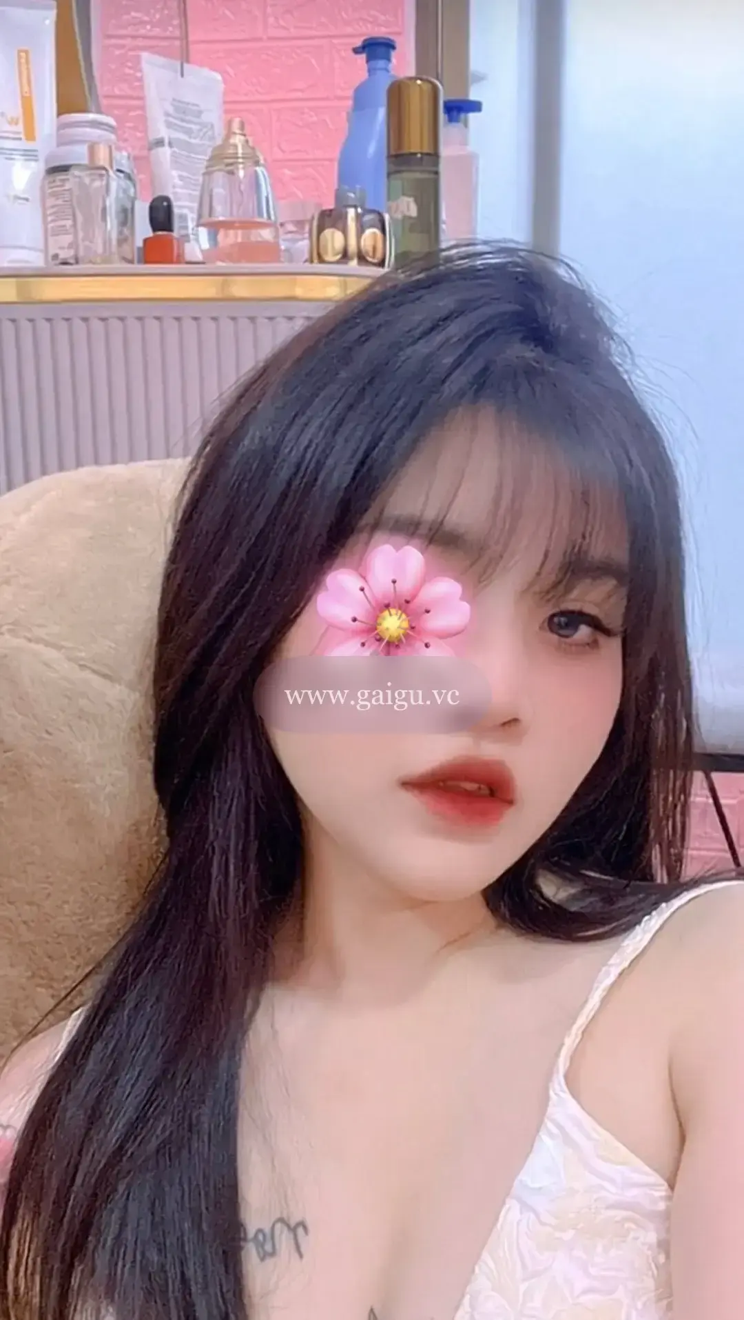 Phương Trinh - xinh ngoan lại còn biết chiều khách