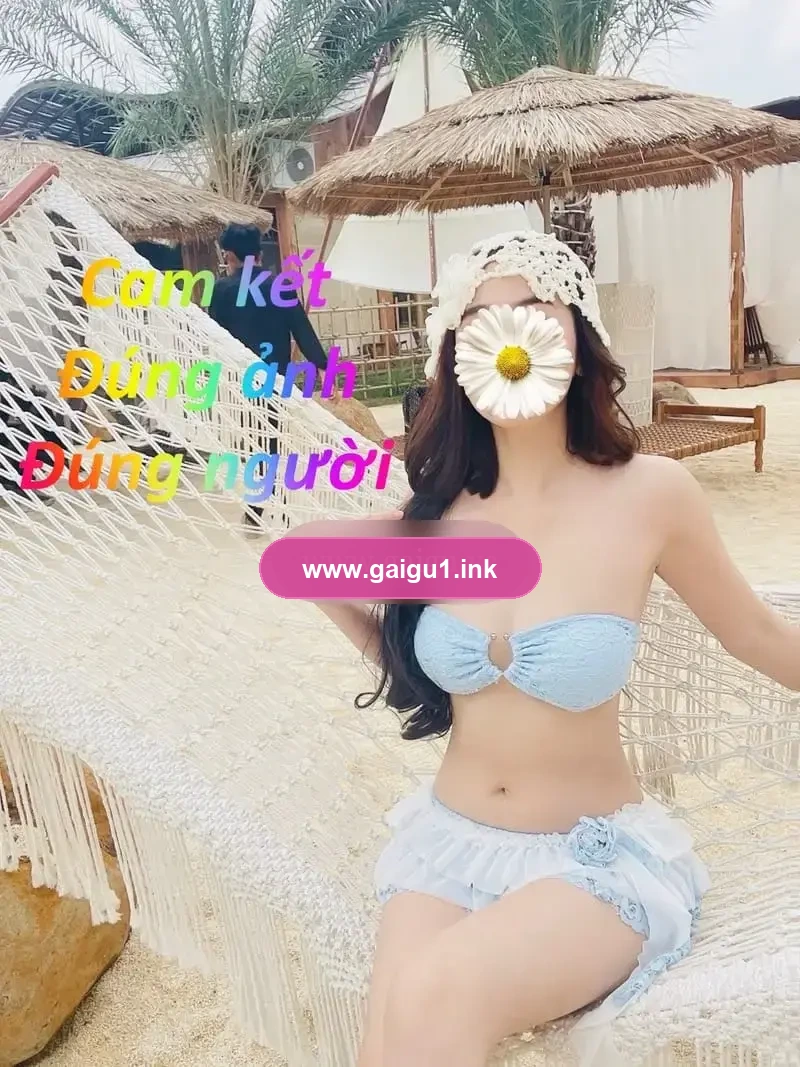 HOT LINH BABY 2K5_ĐÁNG YÊU NON TƠ DA TRẮNG LẦN ĐẦU ĐI LÀM RẤT NGON