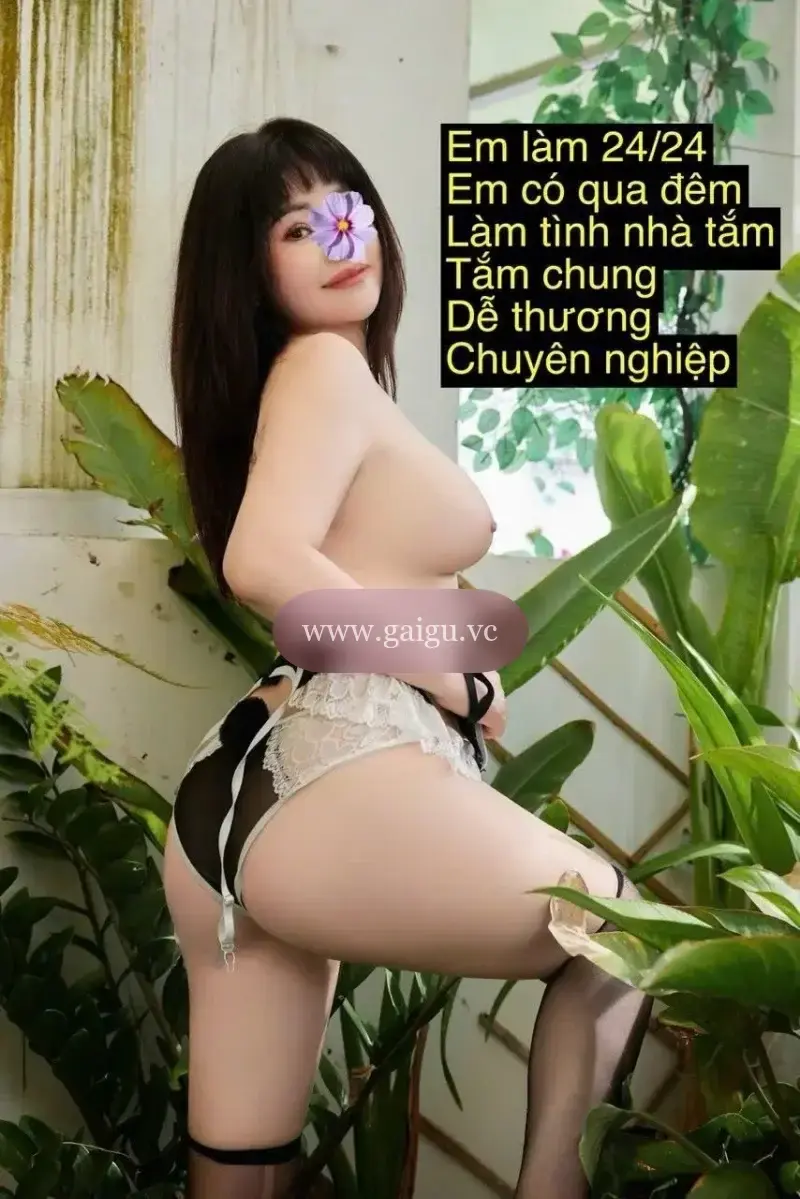 Phương Linh Xinh Xắn Dịu Dàng
