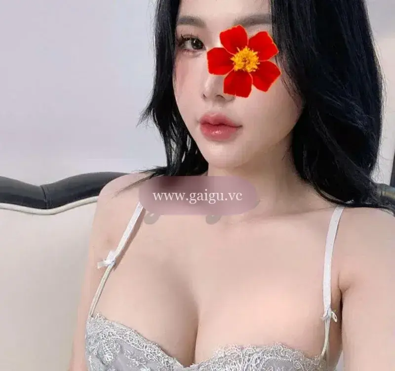 Ngọc Trinh - Sướng Ngất Ngây Cùng Body Dâm Siêu Phẩm Dịch Vụ Đầy Đủ