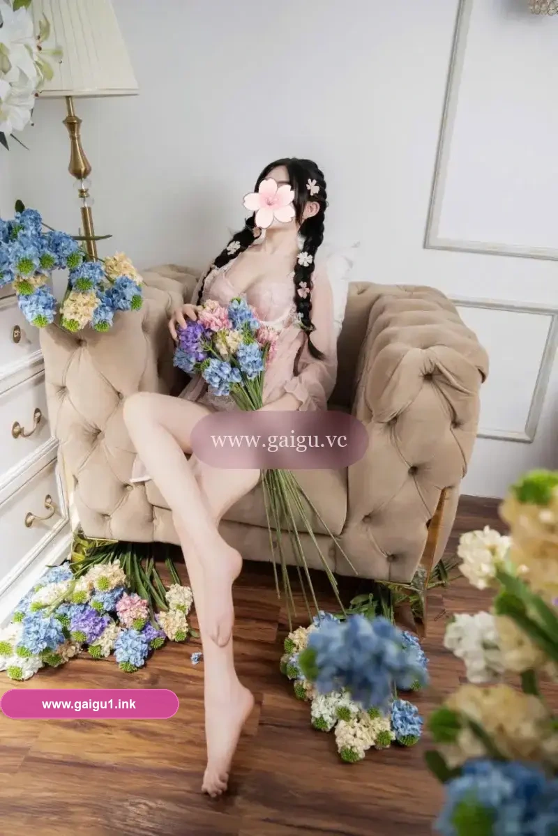 ❣️Hân Hân❣️Gái non 2k6 vú bím hồng, mặt xinh duyên dáng