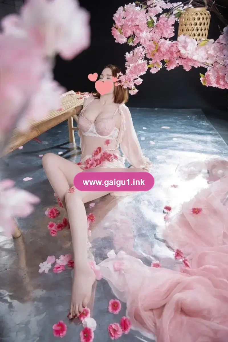 LINH ĐAN ĐẾN CÙNG Chị IU đĩnh nóc kịch trần