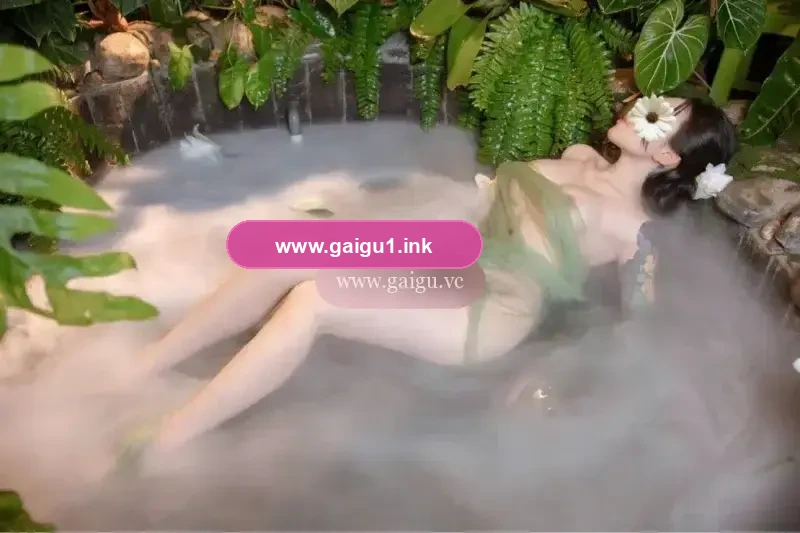 HẢI TÚ- CÔ BÉ VÚ TO MẶT XINH BODY MÌNH DÂY CỰC DÂM