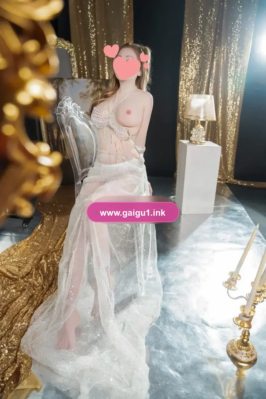 Băng Băng NHIỆT TÌNH DÂM ĐÃNG, YÊU NGHỀ
