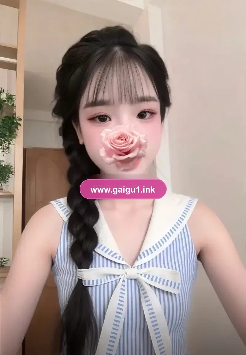 Trân Châu,Thiếu nữ Sexy - Dáng xinh Ngực đẹp ,da trắng cực xinh