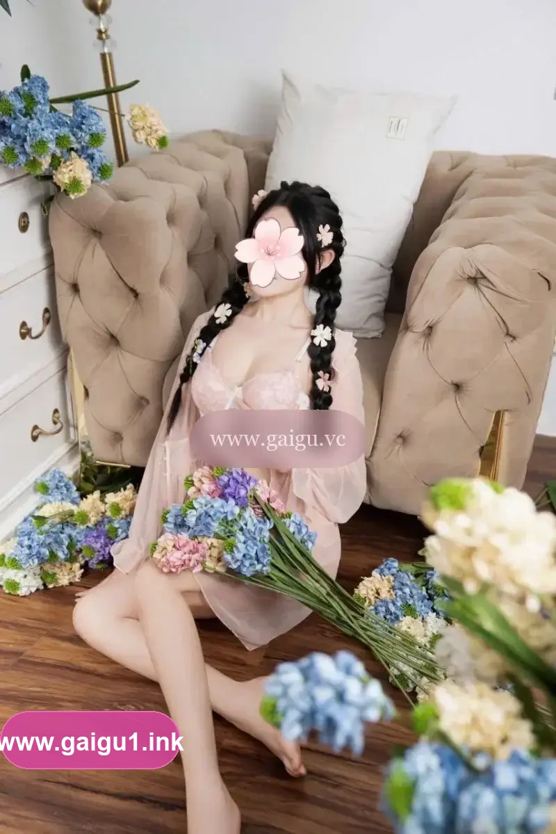 ❣️Hân Hân❣️Gái non 2k6 vú bím hồng, mặt xinh duyên dáng