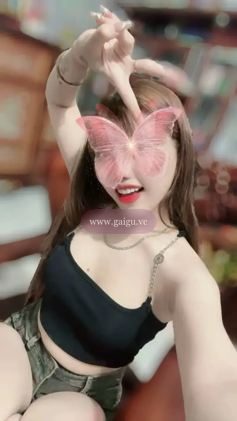 Ngọc Yến_ Gương mặt kute, body cực nuột