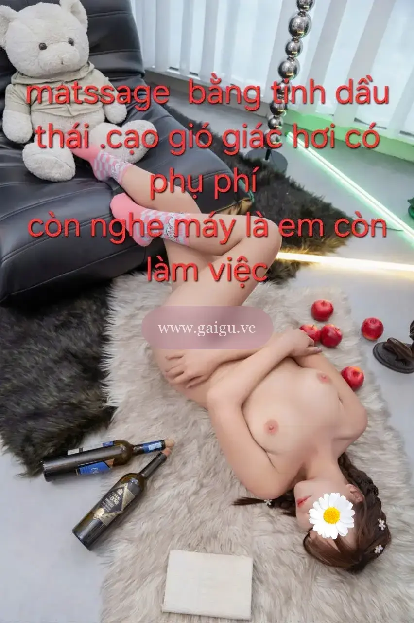 Phương Linh Xinh Xắn Dịu Dàng