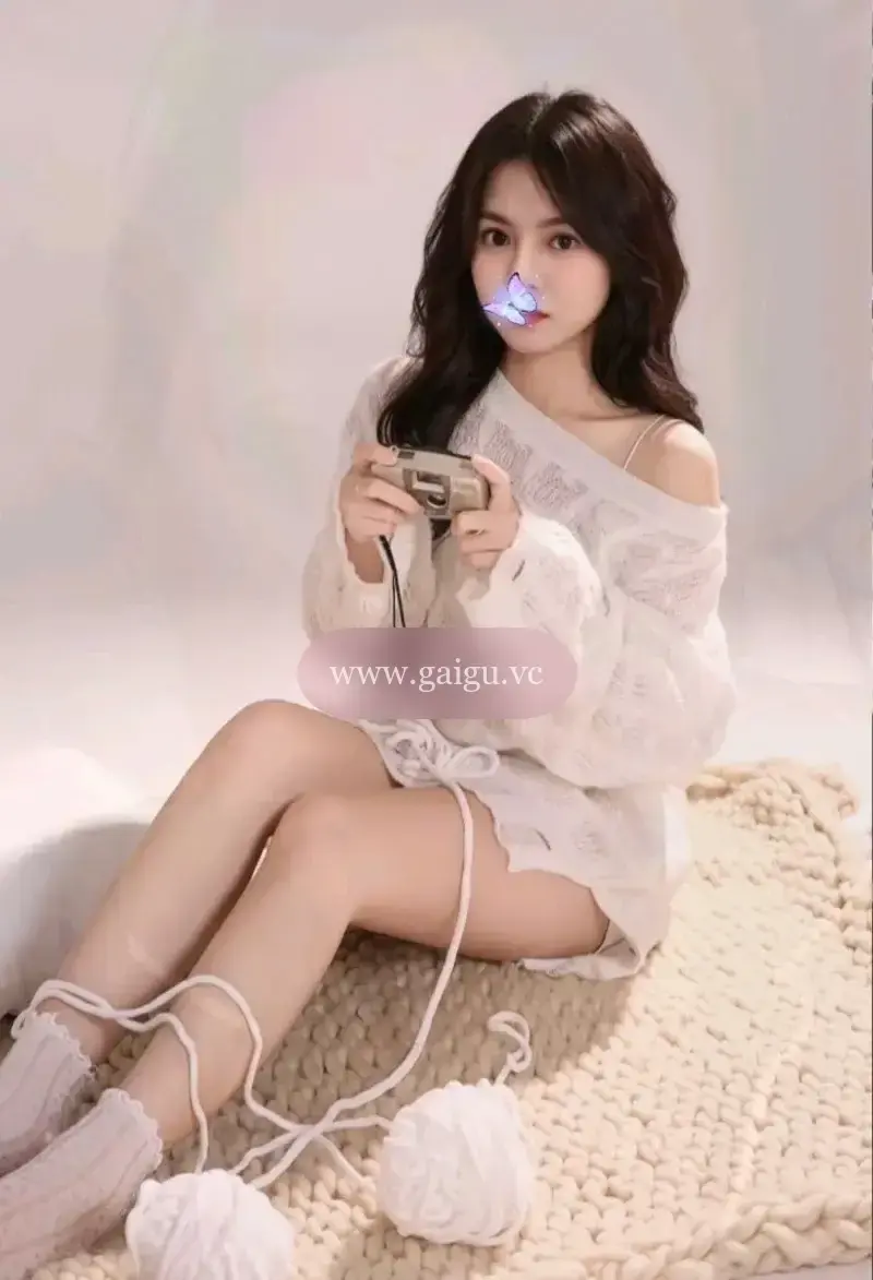 KIM NGÂN _ XINH DÂM LÀM TÌNH CHUYÊN NGHIỆP