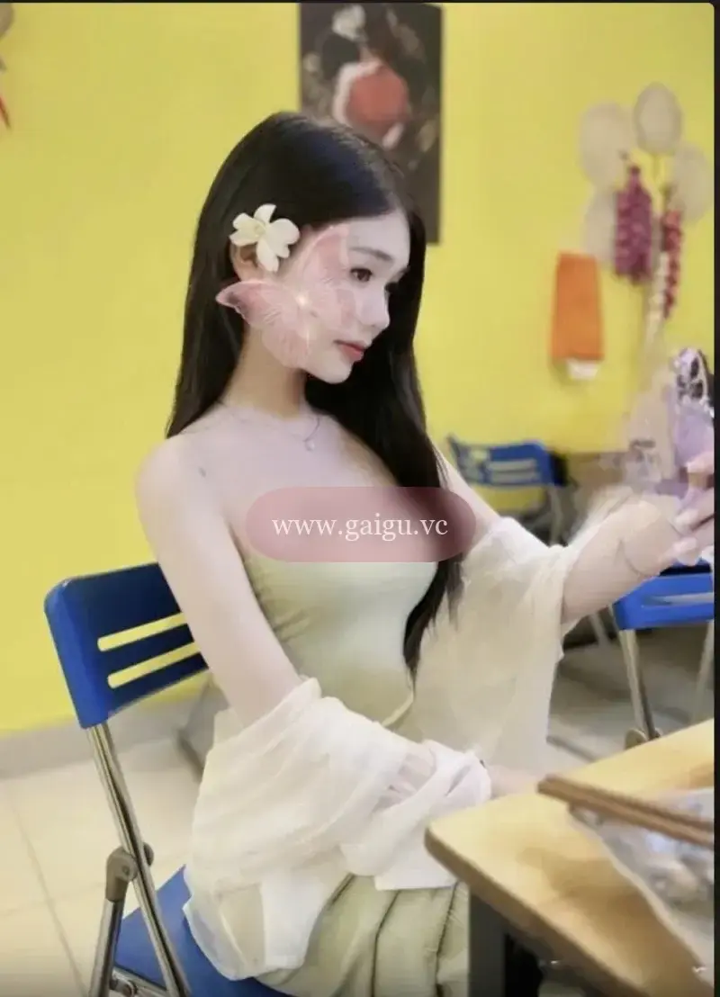 BÉ BỐNG -HOTGIR MỚI LỚN - XINH TRẺ BIẾT CHIỀU - BÍM MÚP CỰC KHÍT