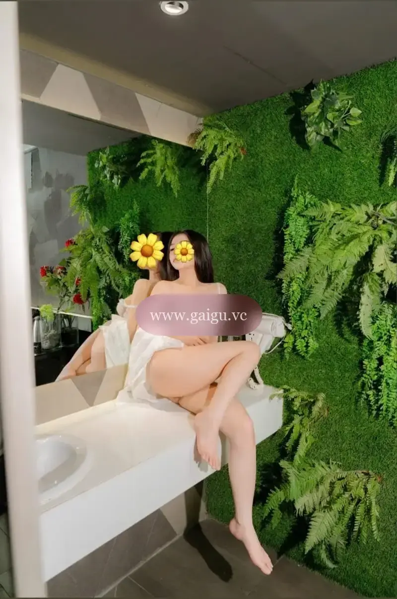 Bảo Bối🦋Vú Bự Cực Phẩm🦋Mặt Xinh Dáng Chuẩn