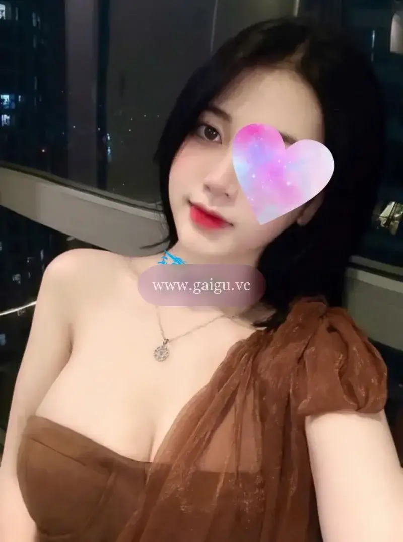 HÀ ANH ♥♥ VÚ TO TRÒN – BƯỚM KHÍT