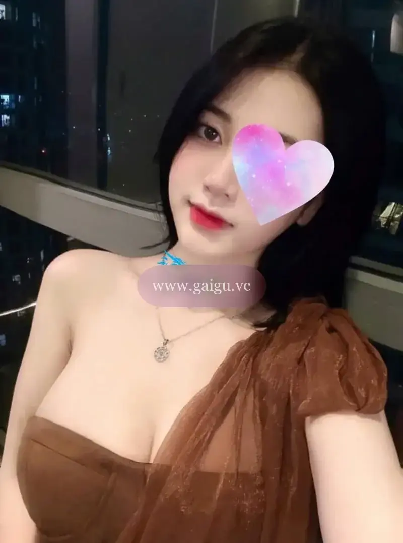 HÀ ANH ♥♥ VÚ TO TRÒN – BƯỚM KHÍT