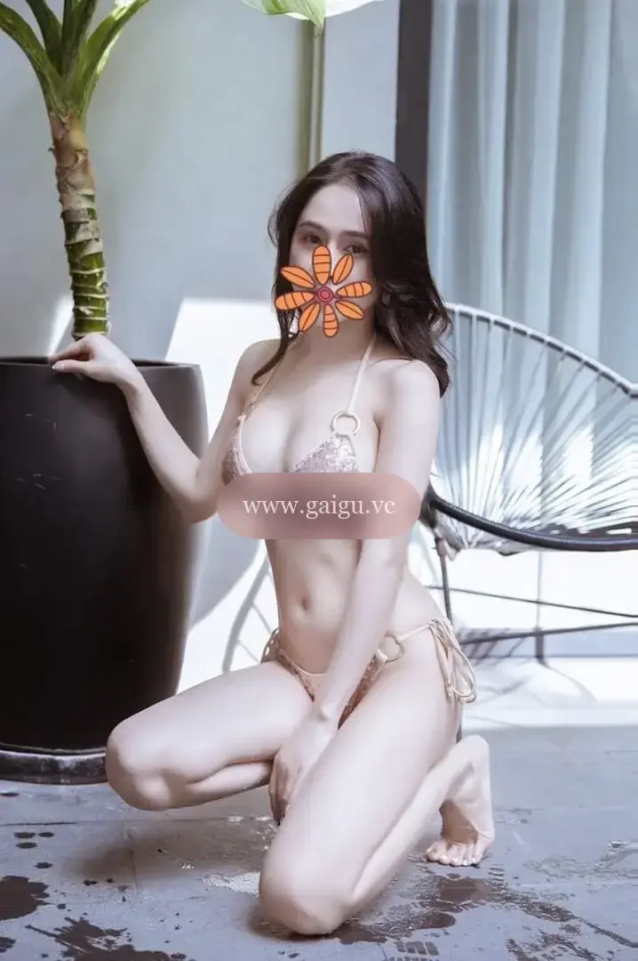 ❤️LINH NHI❤️LÀM TÌNH SƯỚNG XINH XẮN DỄ THƯƠNG SIÊU CHIỀU KHÁCH