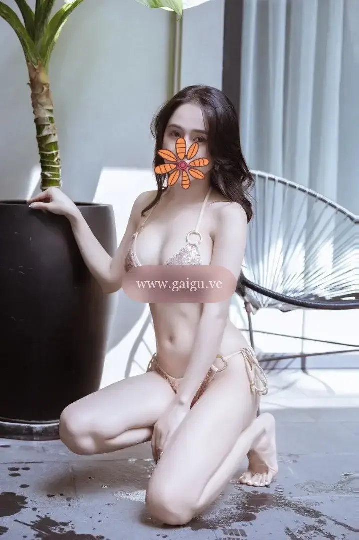 ❤️LINH NHI❤️LÀM TÌNH SƯỚNG XINH XẮN DỄ THƯƠNG SIÊU CHIỀU KHÁCH