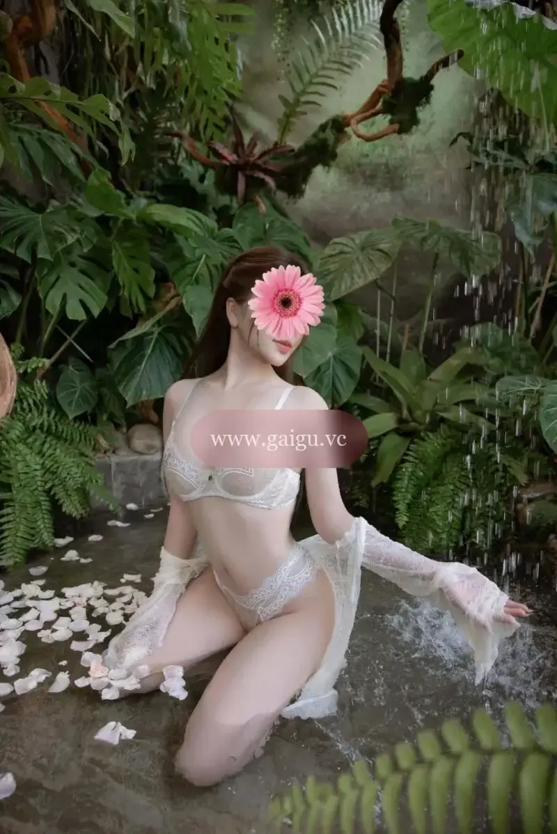 ❤️ MINH CHÂU ❤️ Em xinh sexy khiêu gợi đa tình - Body tuyệt vời