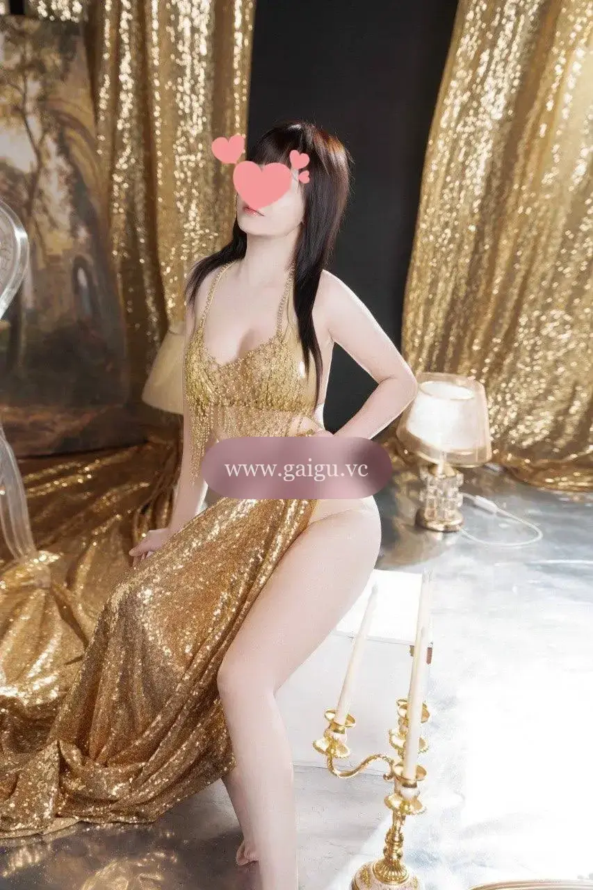 Ngọc Lan Chiều Khách Tới Bến