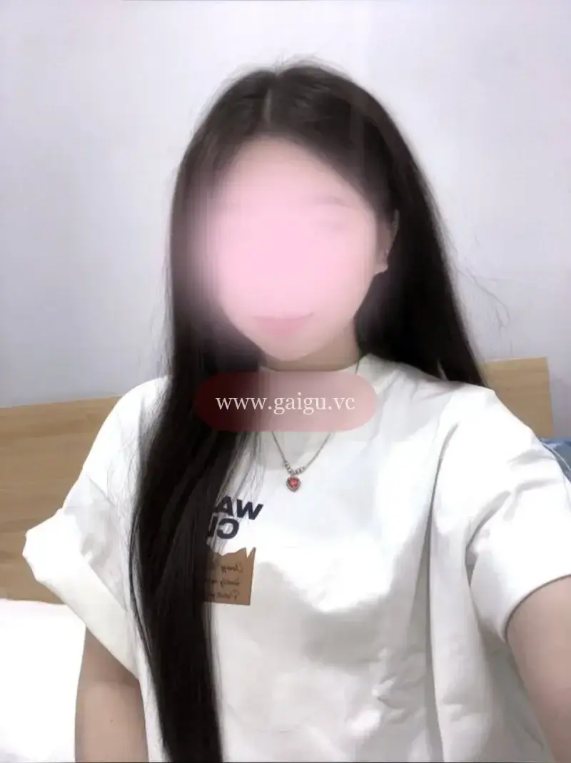 Tina- em hàng tươi xanh, mới phá trinh đi làm !!!