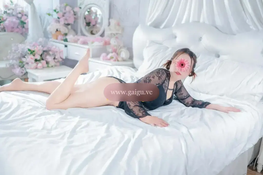 Lam Trinh - Duyên dáng đa tình - Sexy quyến rũ
