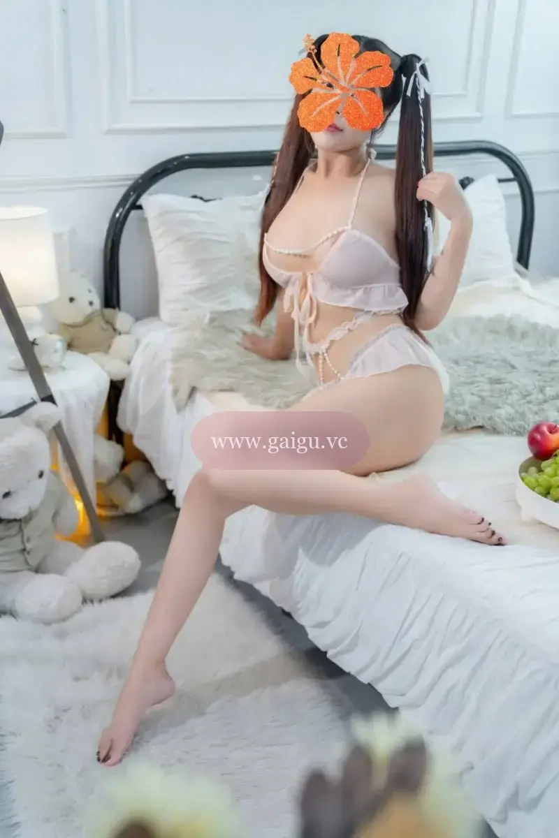 Ngọc Tú - Body cực đẹp, hàng dâm, nước nôi cho anh em lựa chọn