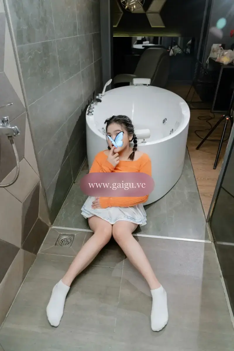 Vú Bự Bé Yêu❤️2k4 Múp Tươi Teen Dâm Khít Và Nhiều Nước