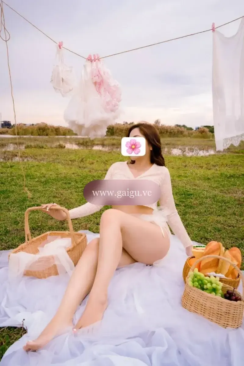 Bé thanh sexy đỉnh cao  của sex chiều khách hết mình