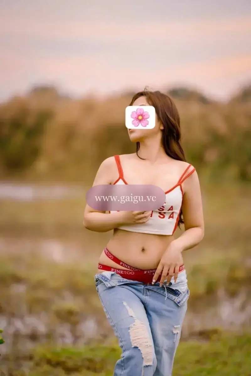 Bé thanh sexy đỉnh cao  của sex chiều khách hết mình