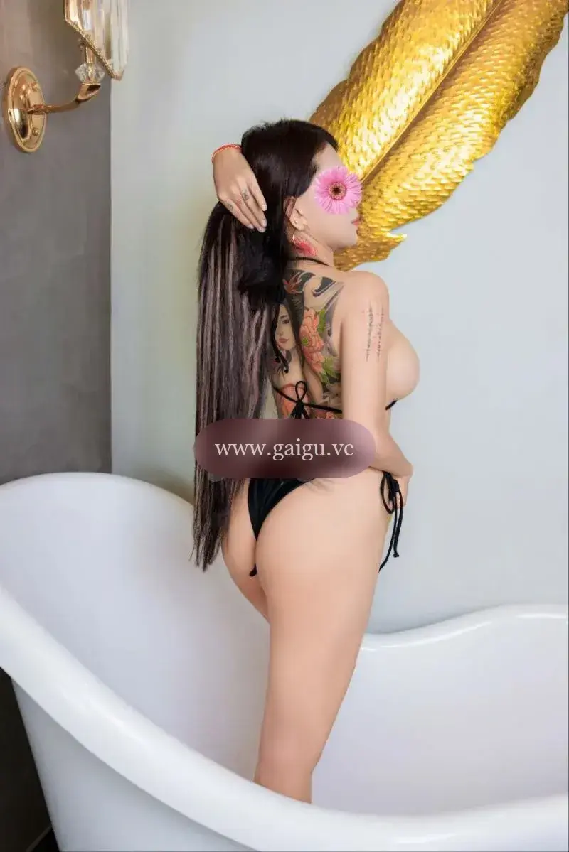 Reup: Kim Tiền_ Body nóng bỏng, làm tình cực phê