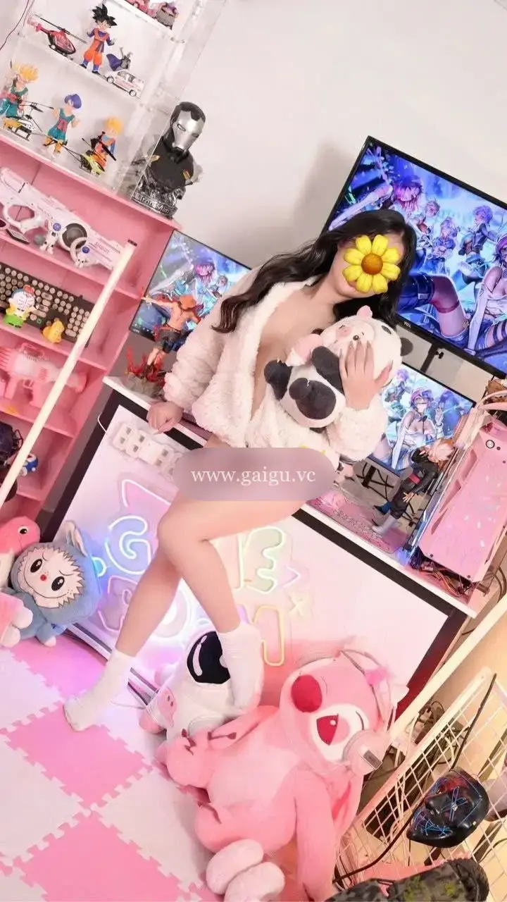 Thảo Vy_ Em gái xinh với body nóng bỏng, làm tình dâm