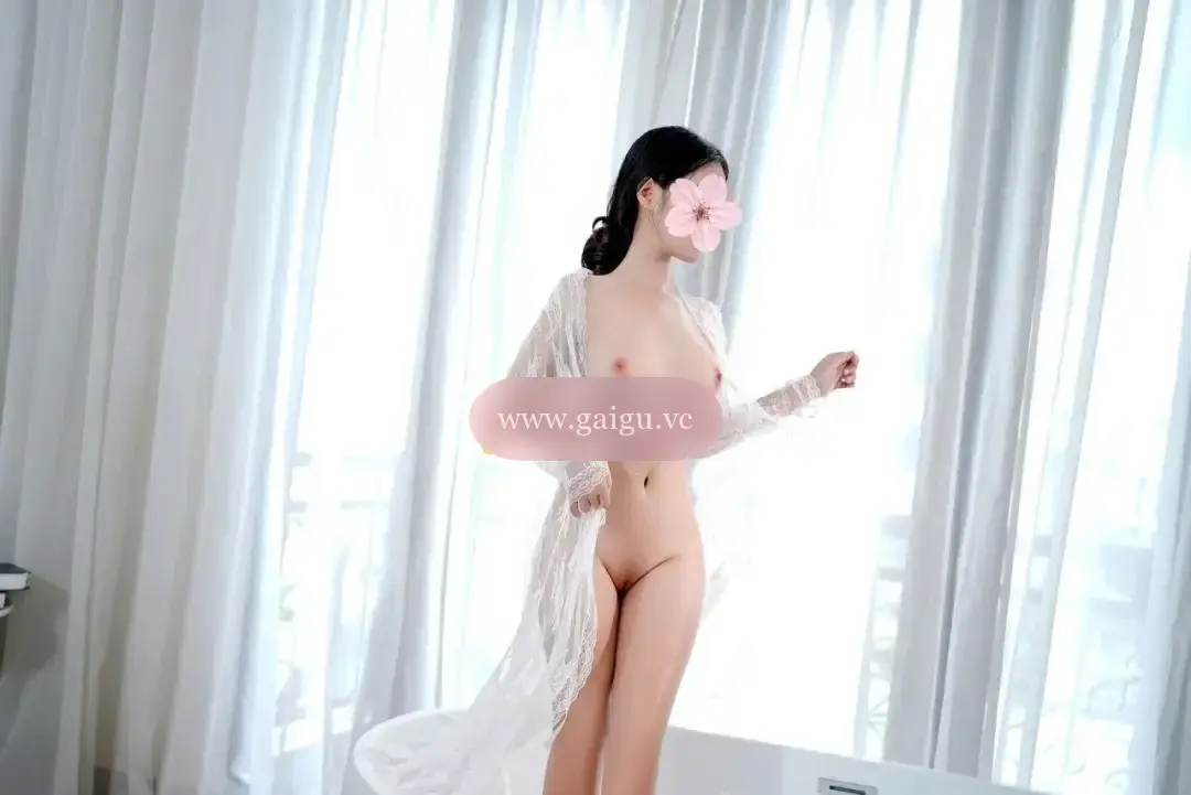 🫦VIP 🫦 Hải Như mặt xinh, dáng đẹp, bướm khít nhiều nước
