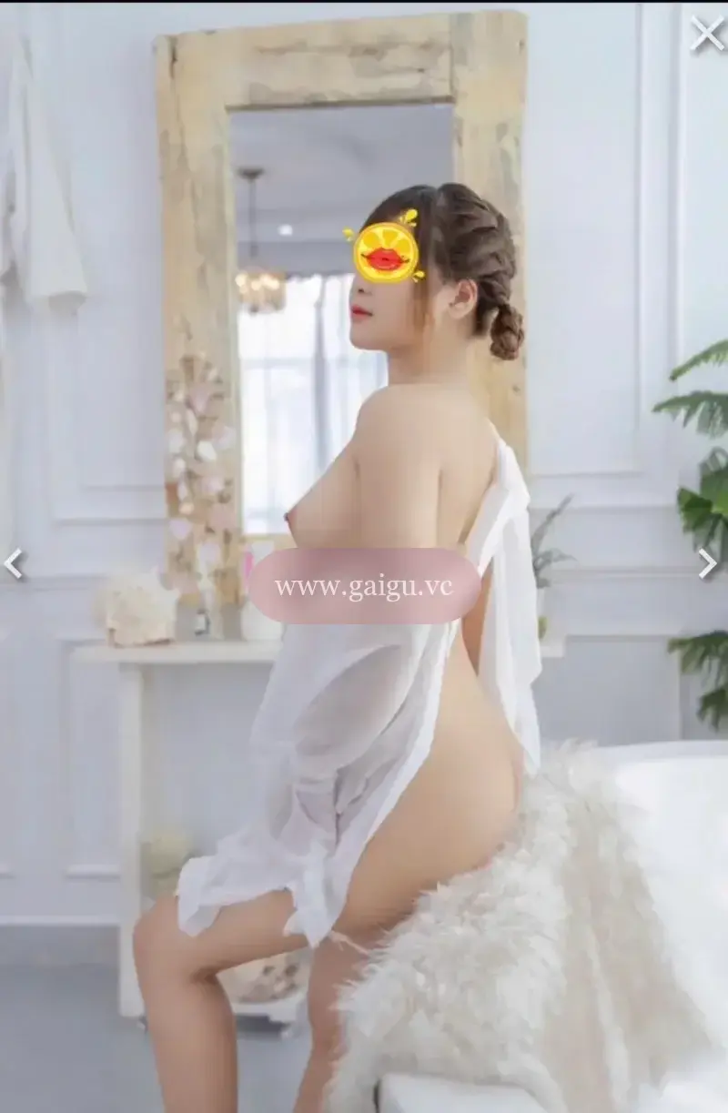 Quỳnh Như: HÀNG SIÊU NGON, DA TRẮNG , DÁNG XINH BÚ LIẾM CỰC PHÊ