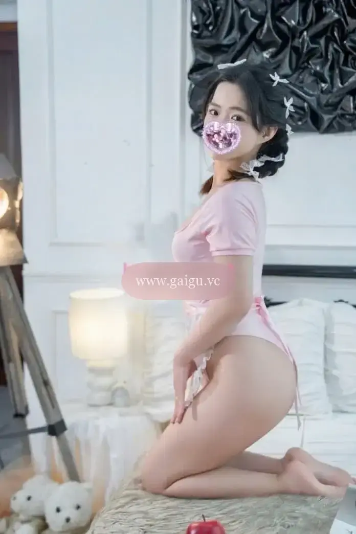 ❤️NGỌC TRINH❤️ CÔ BÉ ĂN HÀNG