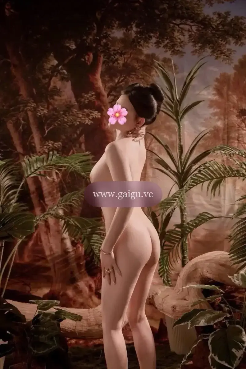 Ely: BODY ĐẸP, MẶT XINH BABY VÀ SANG TRỌNG