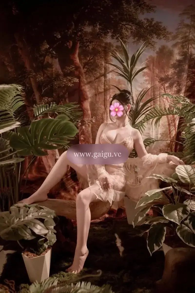 Ely: BODY ĐẸP, MẶT XINH BABY VÀ SANG TRỌNG