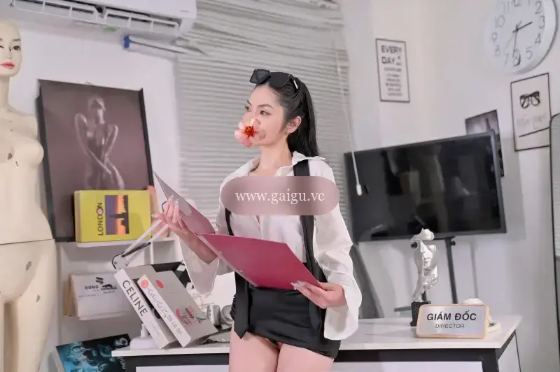Bé Miu 2k2 Boddy nóng bỏng