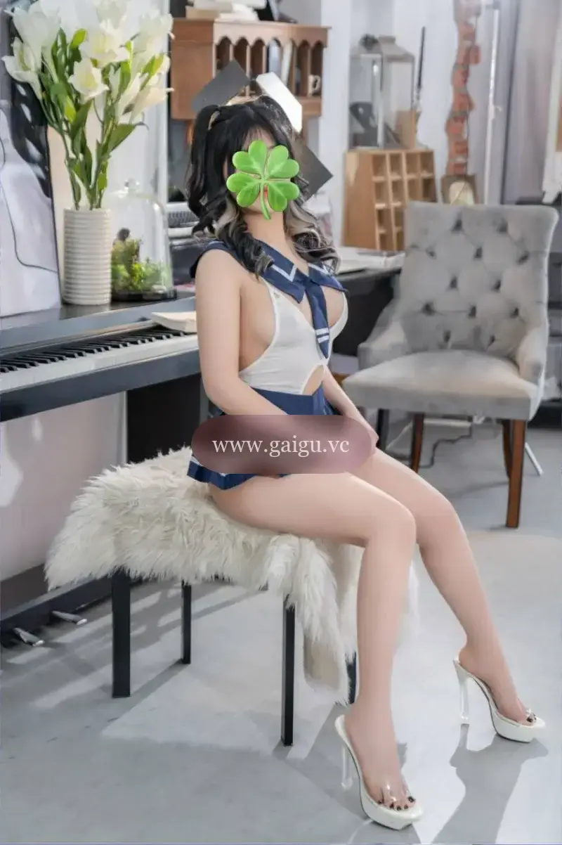 BÉ MÈO TRẺ TRUNG, LOLI, BODY NUỘT GÁI MỚI LỚN