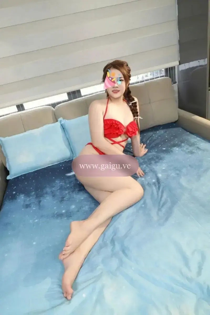 QUỲNH MY - XINH GÁI, DỄ THƯƠNG DỊU DÀNG, VUI VẺ LÀM TÌNH MAX PHÊ