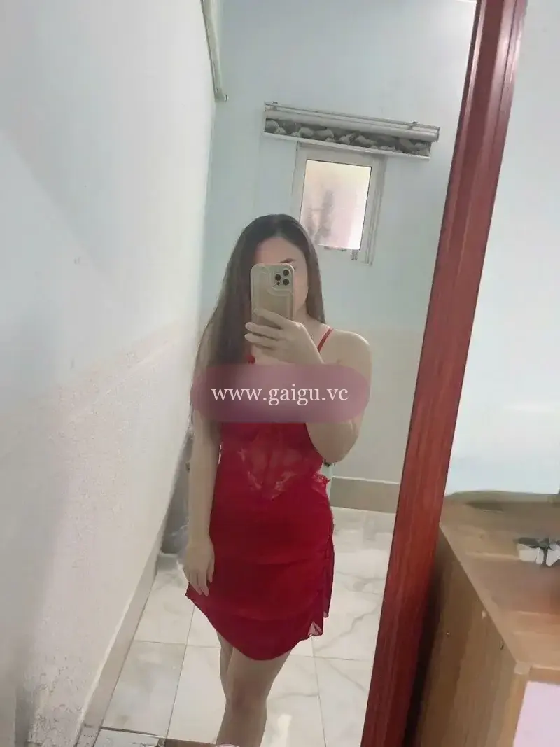 QUỲNH MY - XINH GÁI, DỄ THƯƠNG DỊU DÀNG, VUI VẺ LÀM TÌNH MAX PHÊ