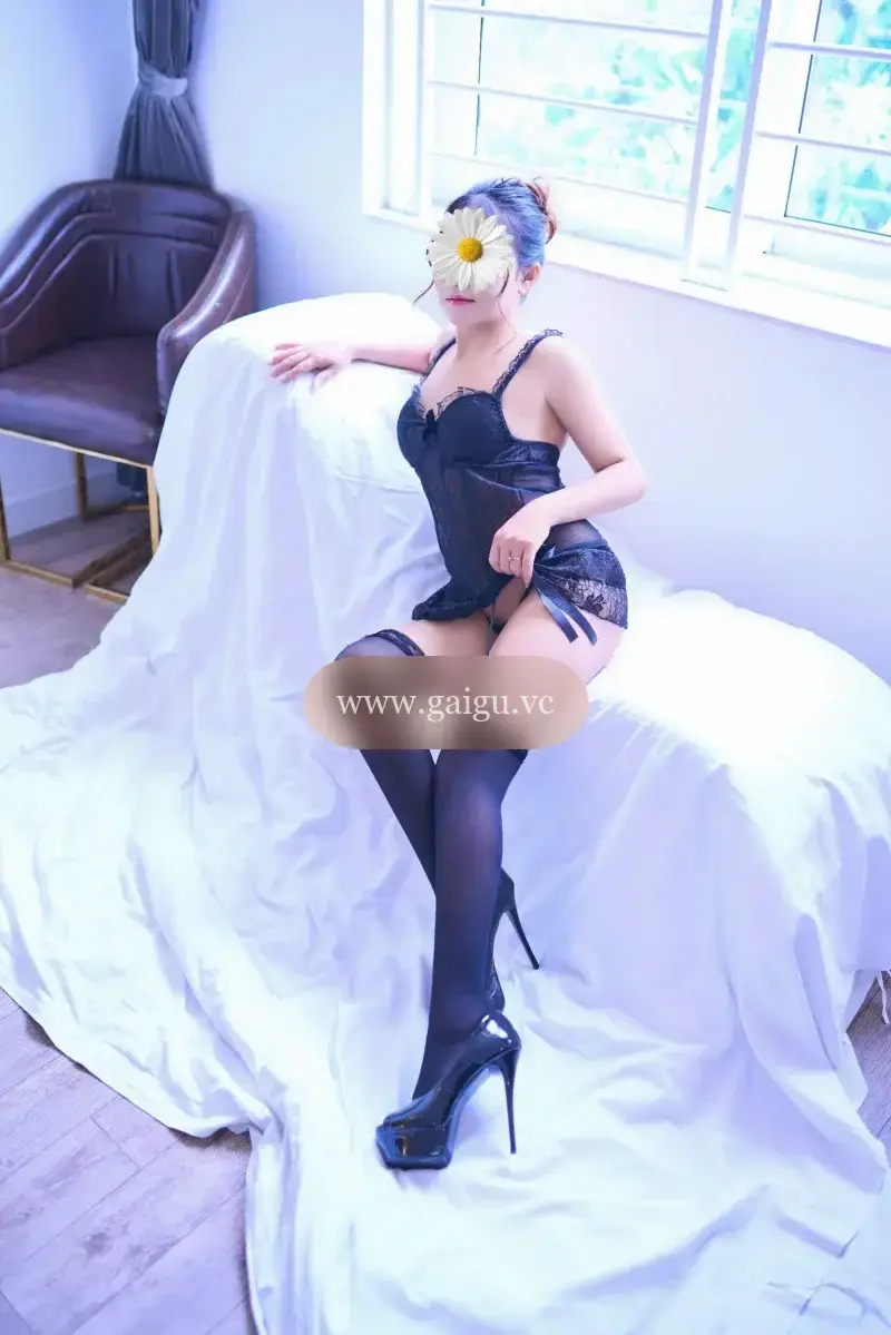 PHƯƠNG LINH GÁI TÂY BẮC SIÊU NGOAN SIÊU TÌNH CẢM CHIỀU KHÁCH HẾT MÌNH