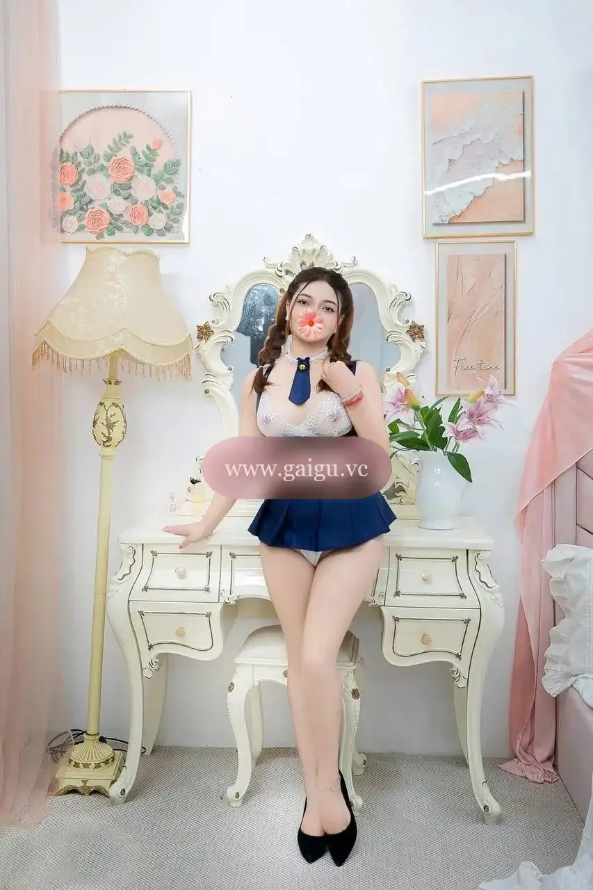 THANH THANH XINH GÁI CHIỀU KHÁCH