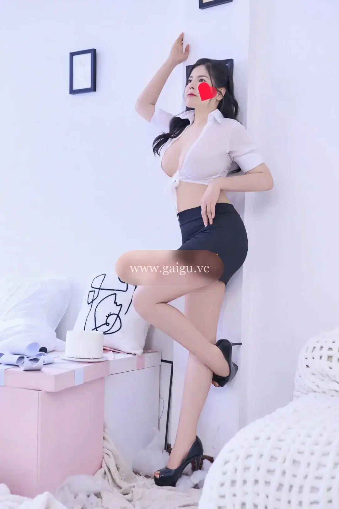 ĐÀO CHI - XINH XẮN ĐÍT CONG VÚ BỰ DOGGY ĐÁ BI MÚC CU DÂM BAO PHÊ CHIỀU KHÁCH