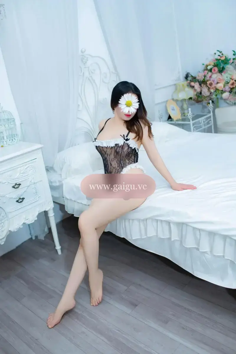 ( SOME ) UYỂN NHI - GÁI MIỀN TÂY - YÊU CHIỀU KHÁCH - ĂN NÓI NHẸ NHÀNG - LÀM TÌNH ĐỈNH CAO - ĐIỆN NƯỚ