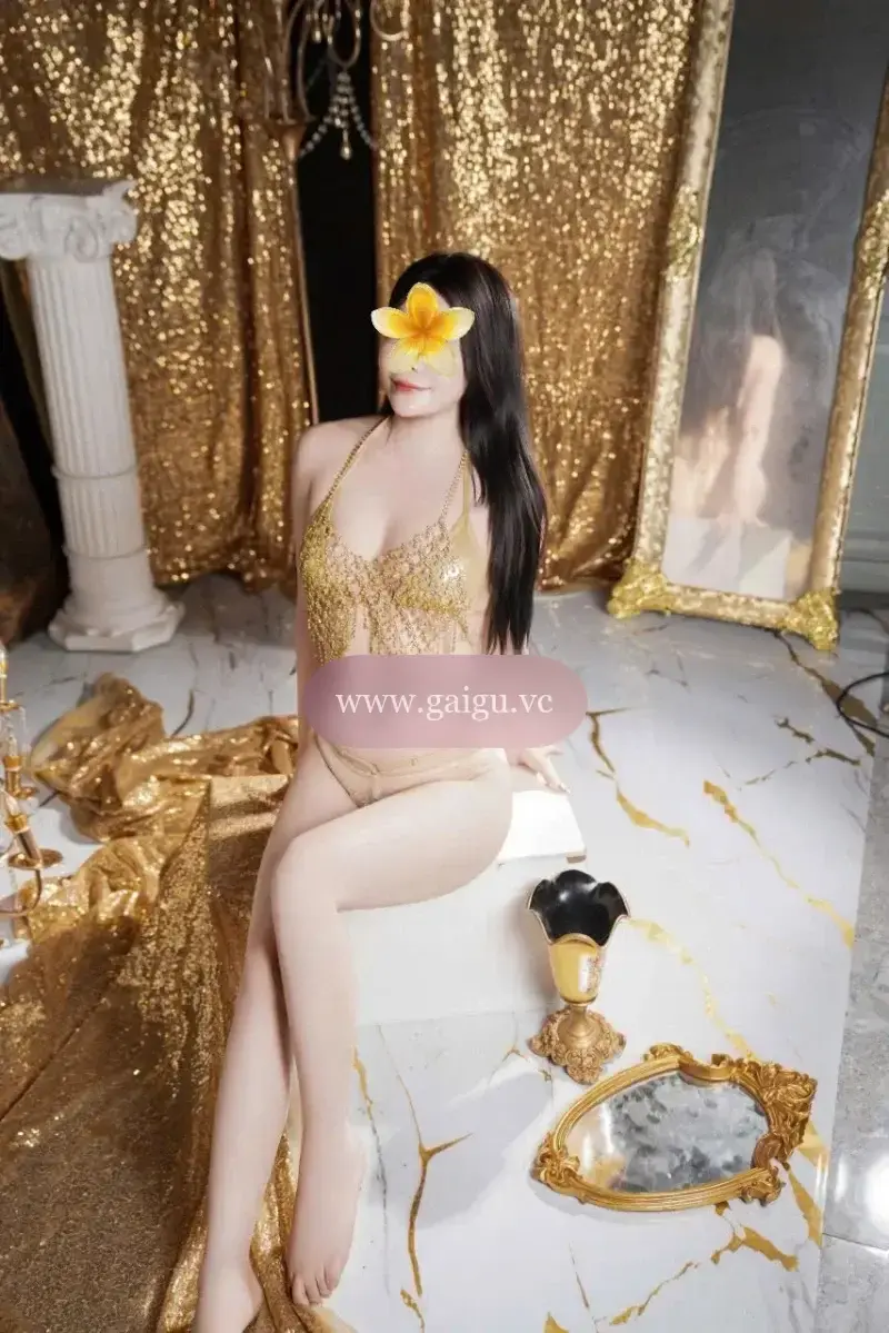 Linh Nhi:Thiếu nữ Sexy - Dáng xinh Ngực đẹp ,da trắng cực xinh