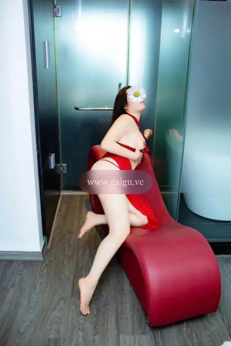 ngọc ánh gái ngoan nhà quê ngoan hiền chịu khó